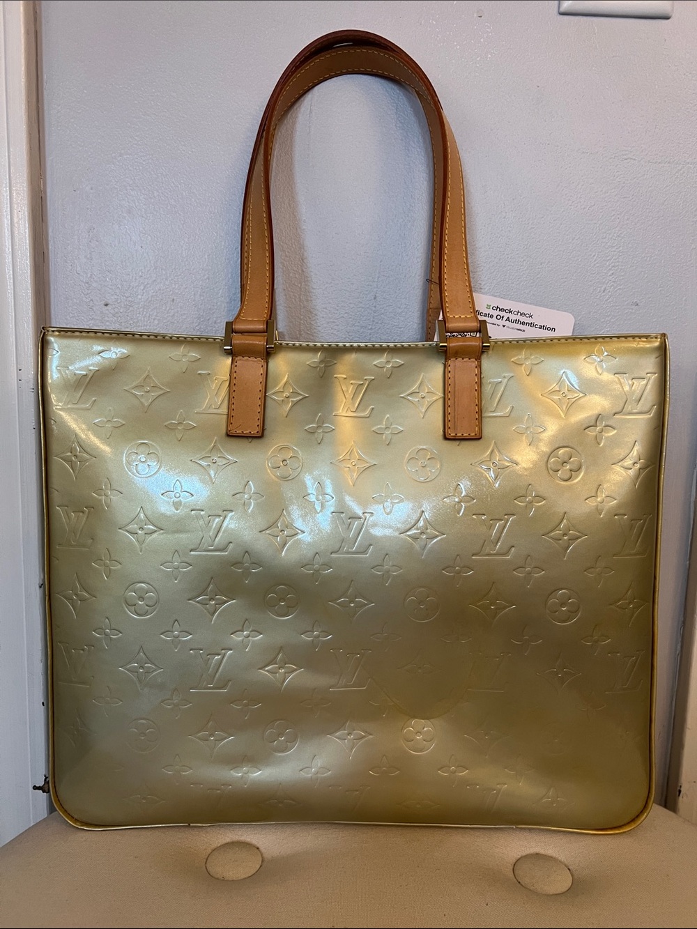 LOUIS VUITTON Vernis purse with COA